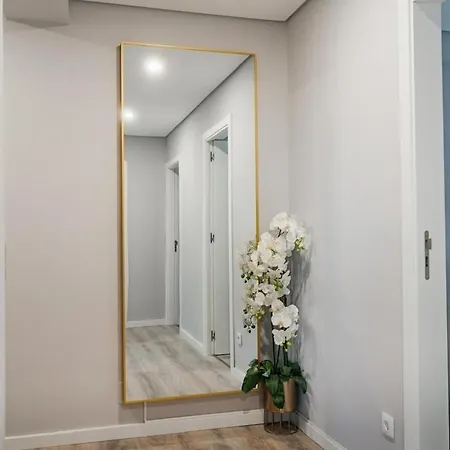 Panoramic Tagus River View Modern Apartment Amora